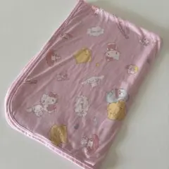 サンリオ 冷感ハーフケット ひざ掛け