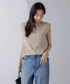 ノースリーブトップス　ウェーブリップルカット