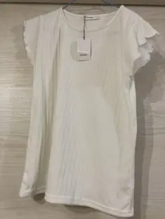 タグ付き新品♡ノースリーブフリルトップス　ホワイト