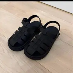 【美品中古】ブラック キッズ ストラップサンダル　18センチ