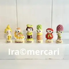 2013年　フルーツなチェスのフェーブ　フェーヴ　ミニチュア陶器　フランス製