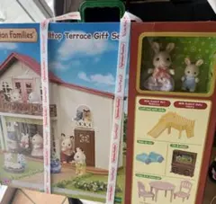 シルバニアファミリー Hilltop Terrace Gift Set