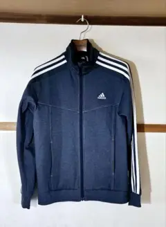 adidas　アディダス　デニム風ジャージ 150cm