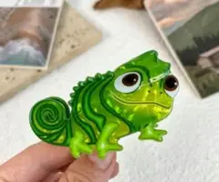 新品　パスカル　ヘアクリップ　ラプンツェル