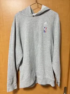 adidas NBAロゴ フード付きスウェット グレー