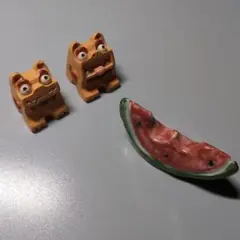 【美品】シーサーとスイカの箸置きセット