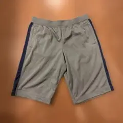 UNIQLO ユニクロXLサイズ グレー ネイビー ショートパンツ