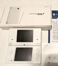 任天堂 Nintendo DSi ホワイト 箱、説明書、ペン2本付《難あり》