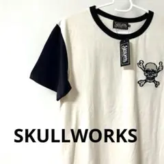 【訳あり新品のSKULL WORKSバックプリントスカル刺繍 Tシャツ　Ｍサイズ