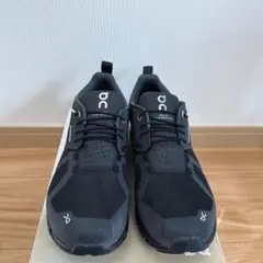 on Cloud waterproof 防水 ブラック ランニングシューズ