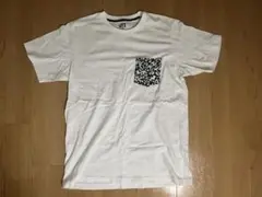 ユニクロ　ホワイト柄付きポケットTシャツ　M