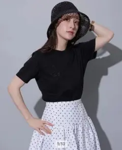 アルページュストーリー　刺繍Tシャツ　ブラック　黒　Arpege