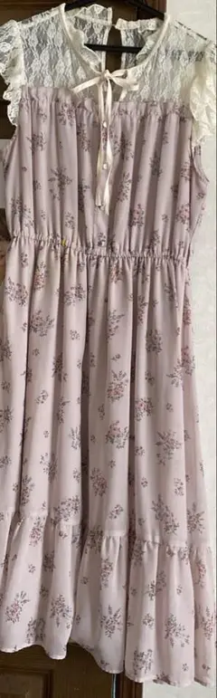 axes femme 花柄 ワンピース