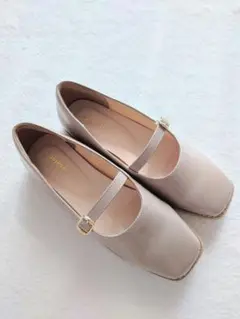 ストラップ付き　ローヒールベージュパンプス　Msize　上品♡美品♡可愛い