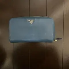 PRADA 長財布