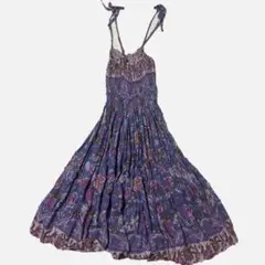 紫色の花柄キャミワンピース