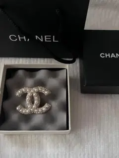 CHANEL ブローチ