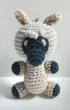 アルパカのあみぐるみ　ハンドメイド