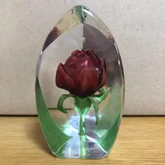 赤いバラのガラスアート