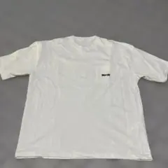 ホワイト ポケット付き Tシャツ