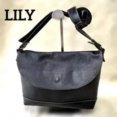 LILY　リリー　ショルダーバック　レザー　ブラック黒　肩掛け　斜め掛け