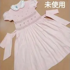 未使用　スモッキング刺繍　丸襟　白襟ワンピース　120㎝相当　CYRILLUS