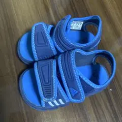 adidas 青 サンダル 13cm