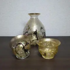 黒木国昭 作 手吹きガラス 金彩 「光琳」 酒器揃(猪口二客・徳利)