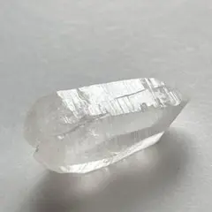 8.9g マニカラン水晶 原石 ミニサイズ