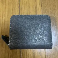 FENDI 二つ折り財布