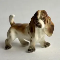 BONE CHINA ボーンチャイナ　陶器　置物　ミニチュア　バセットハウンド