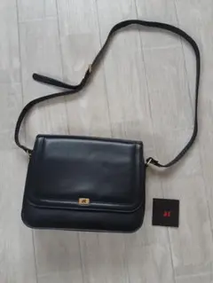 ブラックレザーショルダーバッグ