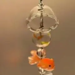 オレンジ色の金魚風鈴