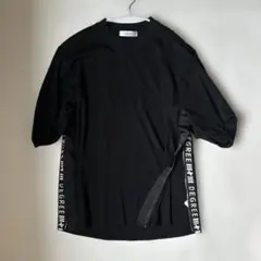 33° ブラック 半袖Tシャツ サイドリボンロゴプリントジッパー付き