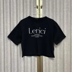 黒　英字プリントのトップス