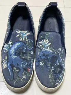 Item thumbnail for item 5d0f23aa-3f5e-48b2-8bb5-4bbb2b72dc28