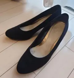 美品　リズラフィーネ　黒上品パンプス　オフィス　冠婚葬祭にも　都内購入