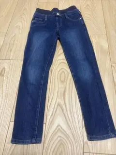 Item thumbnail for item 3c7ff8e5-08b7-401a-bfb0-c39865d86105