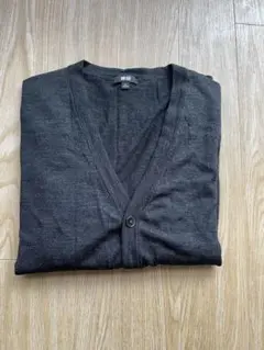 UNIQLO エクストラファインメリノVネックカーディガン（長袖）