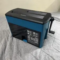 Item thumbnail for item c5ee2161-fe9a-4b84-b8da-9d5d7e7b4566