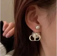 レディース Dior ディオール トライバル ピアス