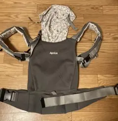 【美品】Aprica 抱っこ紐 グレー フラワーパターン