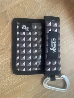 スノボ　スキー　チケットホルダー　カラビナ付き