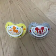 ピジョンミッキーマウス おしゃぶり 2個セット　S サイズ　Mサイズ