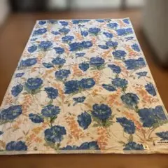純綿カネボウ夏用掛布　青い花柄 135㌢×188㌢くらい