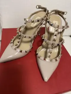 ヴァレンティノ パンプス