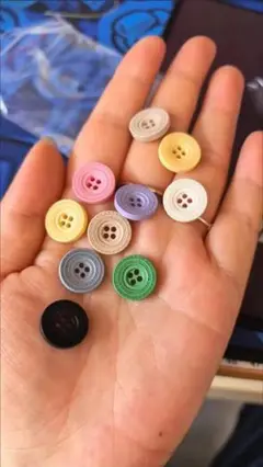 4穴カラフルボタンセット