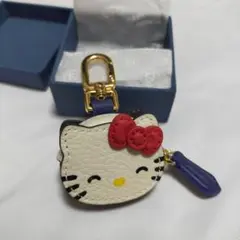 【新品未使用 数量限定】MAISONdeSABRÉ ハローキティチャーム MAISON de SABRE】数限定キティコラボ Air Tagも入るチャーム