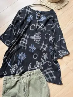 新品　タグ付き　綿素材　コットン　薄手　涼しい　総柄　チュニック　レトロ