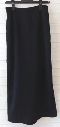 【値下げ】アンティローザ 黒 タイトスカート スリット入りMサイズ